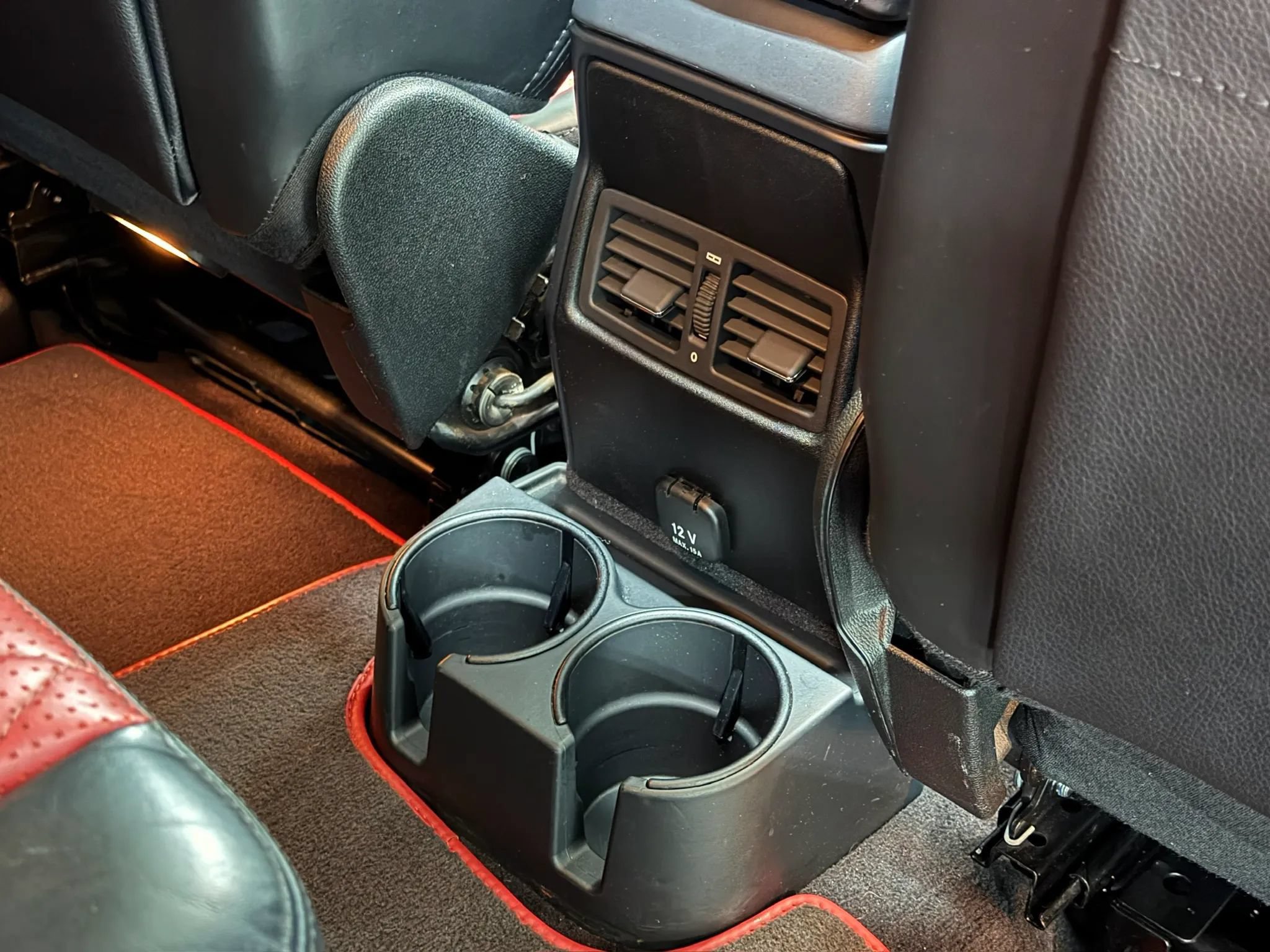 Used 2014 Mercedes-Benz G 63 AMG 4MATIC image 29