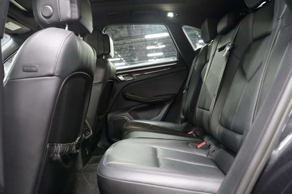 Used 2023 Porsche Macan S AWD/4WD image 14