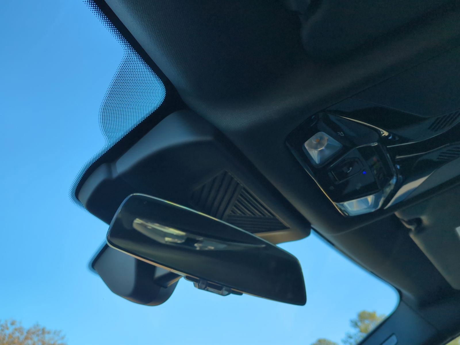 Certified 2025 BMW 228i xDrive w/ Technology Package image 27