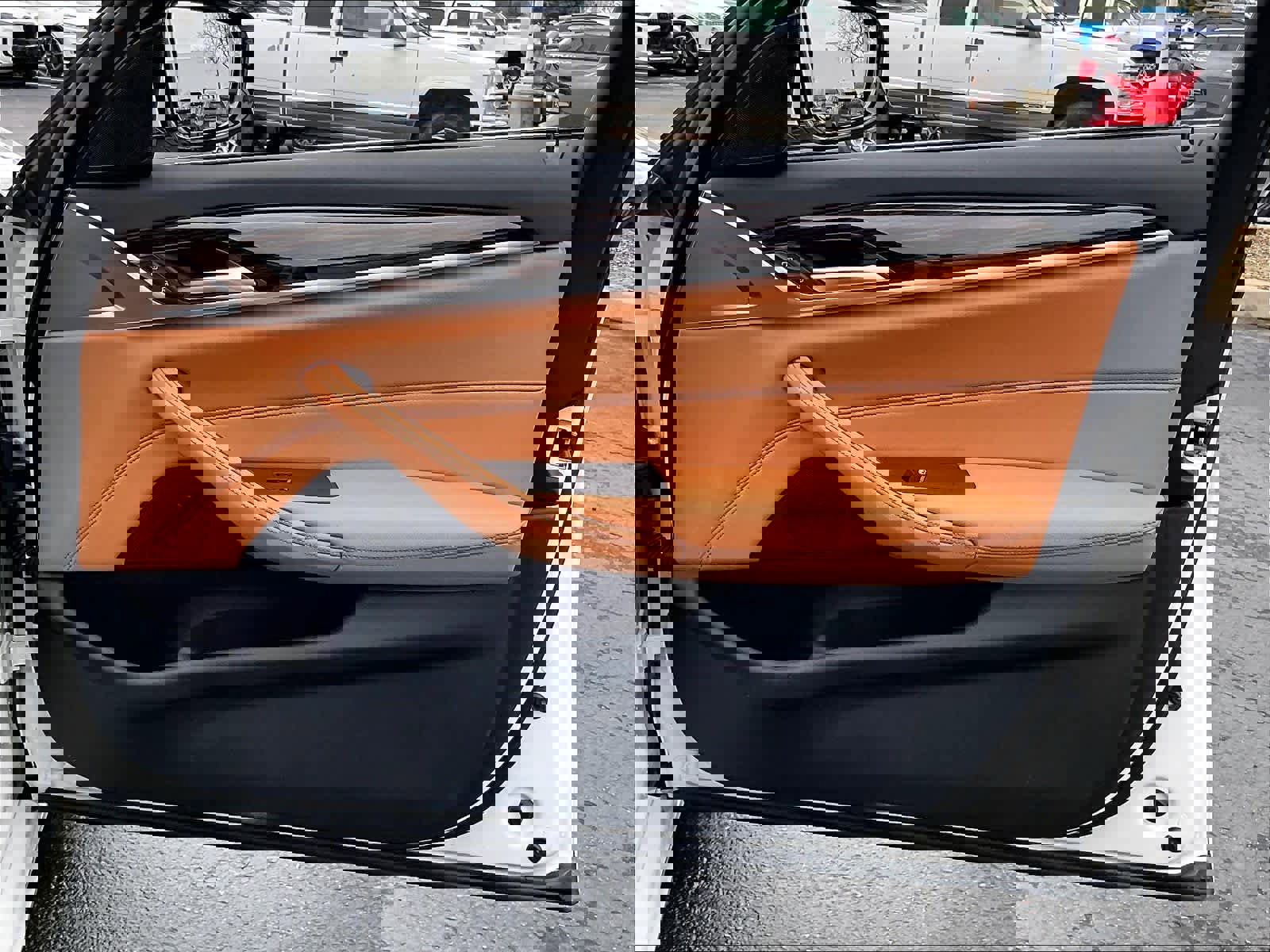 Used 2023 BMW 540i w/ Convenience Package image 26