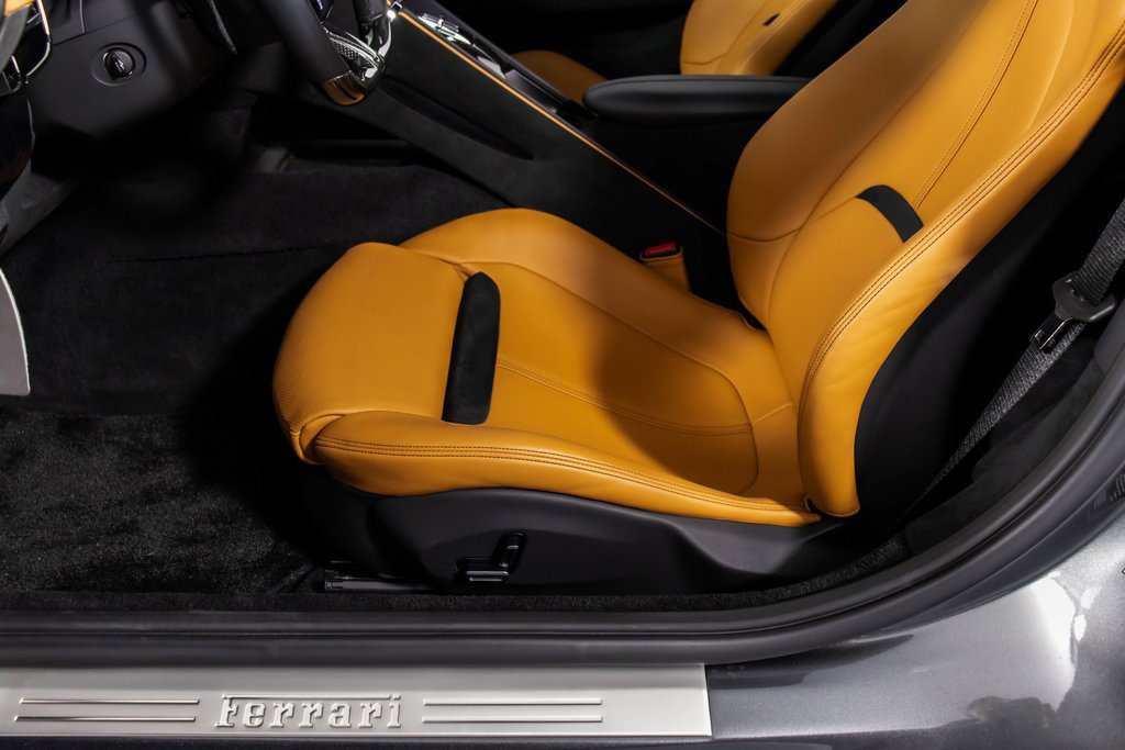 Certified 2024 Ferrari Roma image 41