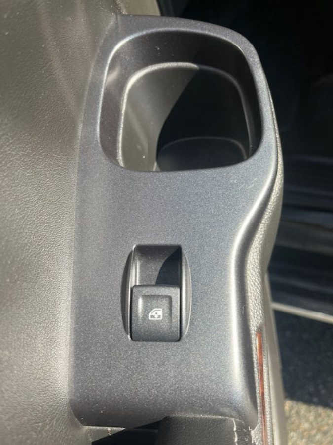 Used 2015 GMC Yukon SLE w/ Convenience Package image 18