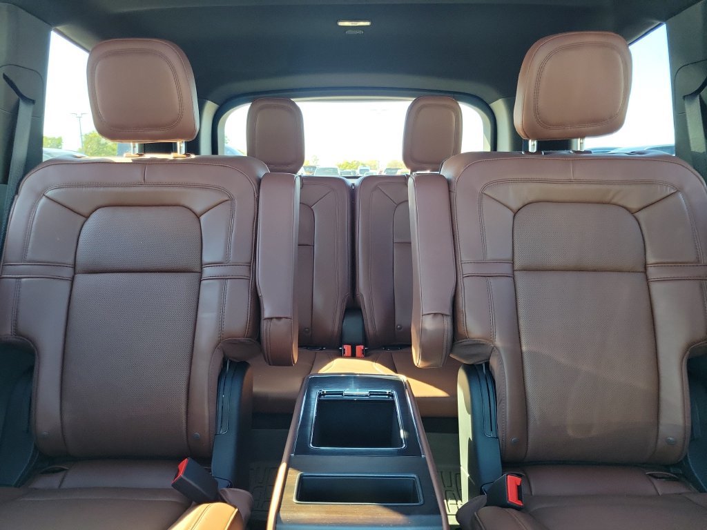 New 2027 Lincoln Aviator Reserve AWD/4WD image 17