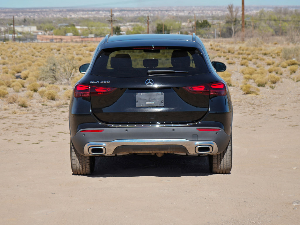 Used 2025 Mercedes-Benz GLA 250 image 9