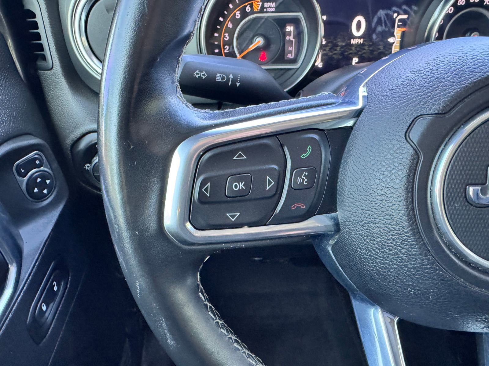 Used 2021 Jeep Gladiator Overland AWD/4WD image 15
