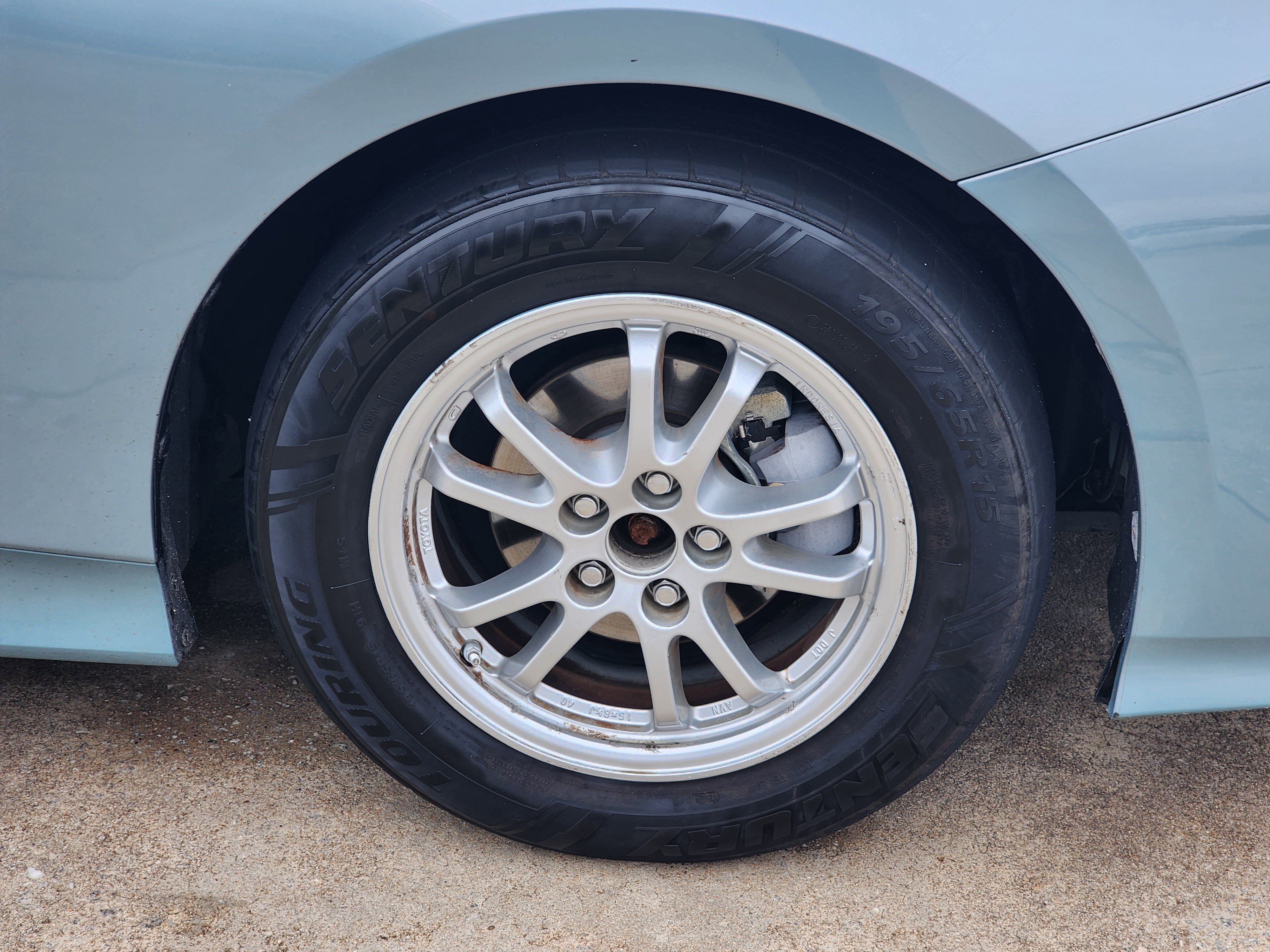 Used 2016 Toyota Prius Two FWD image 11