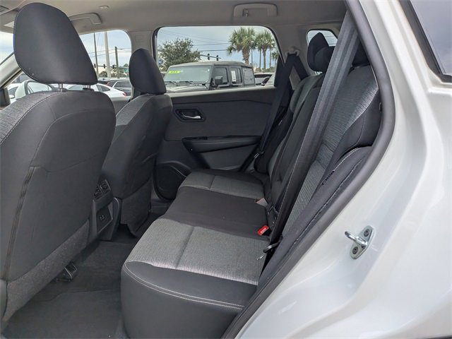 Used 2023 Nissan Rogue SV image 13