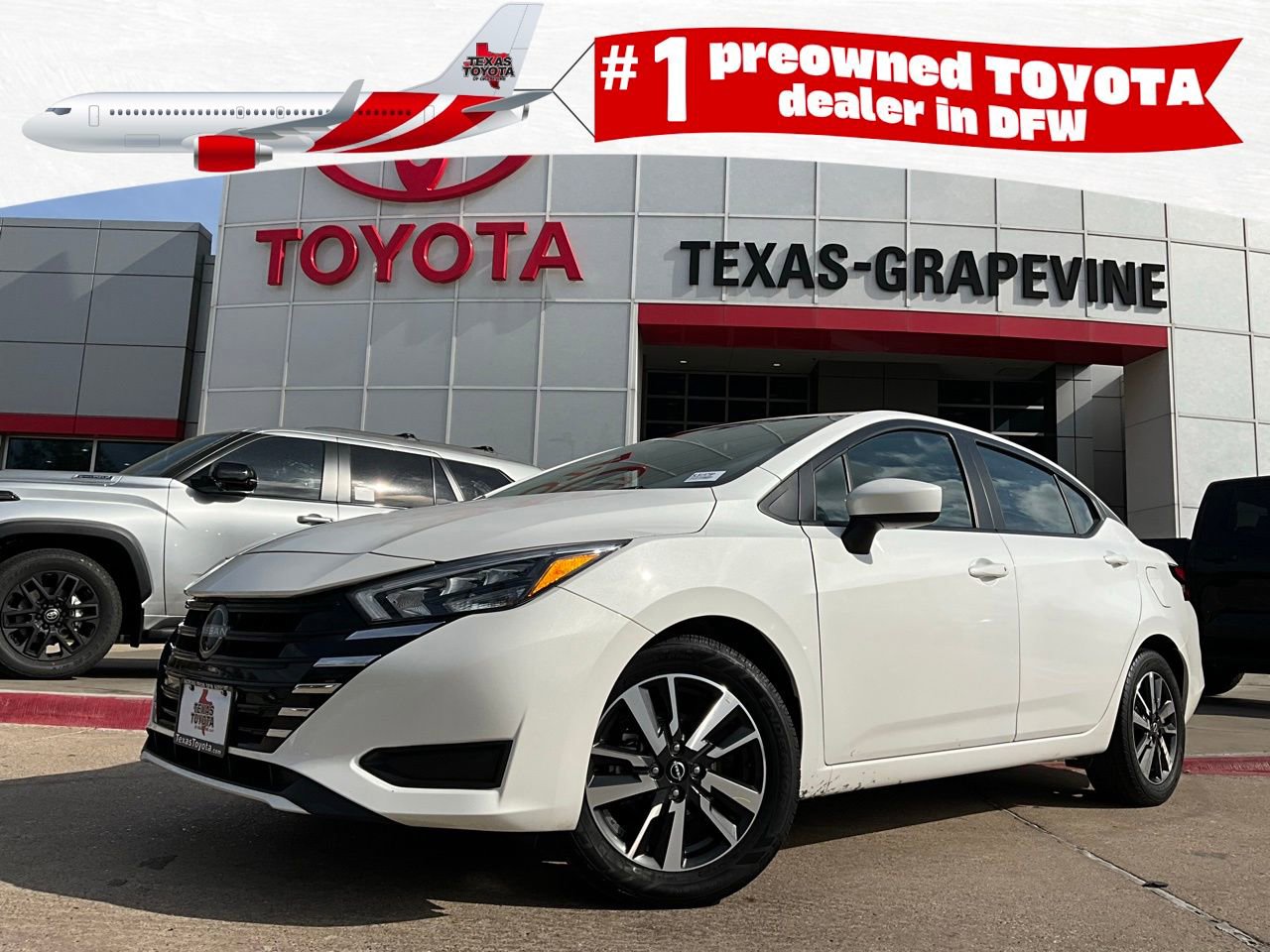 Used 2025 Nissan Versa SV image 1