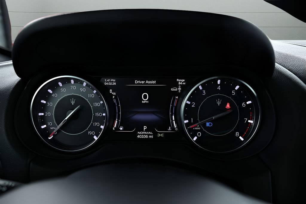 Used 2023 Maserati Levante Modena image 23