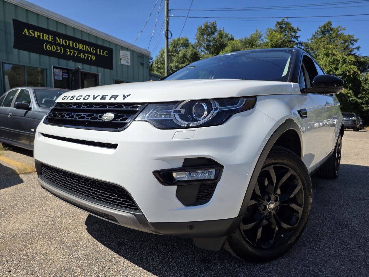 Used 2018 Land Rover Discovery Sport HSE AWD/4WD image 2