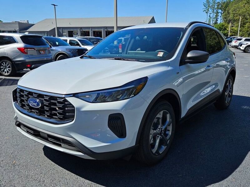 New 2026 Ford Escape ST-Line image 3