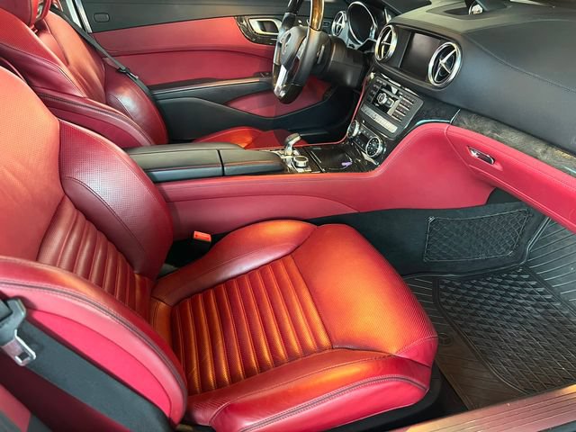 Used 2013 Mercedes-Benz SL 550 image 28