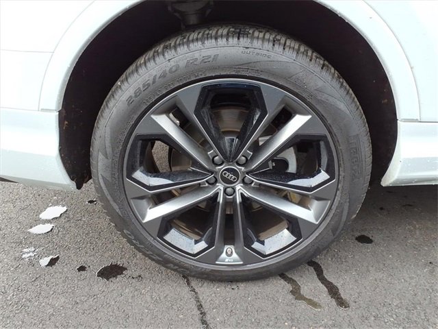 Used 2025 Audi Q7 3.0T Premium Plus image 7