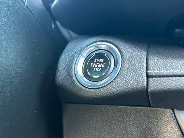Used 2022 Buick Envision Essence w/ Technology Package I AWD/4WD image 15