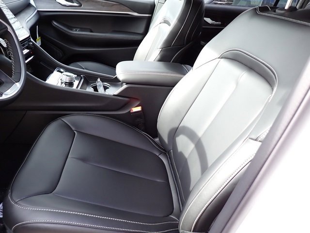 New 2025 Jeep Grand Cherokee L Limited image 10