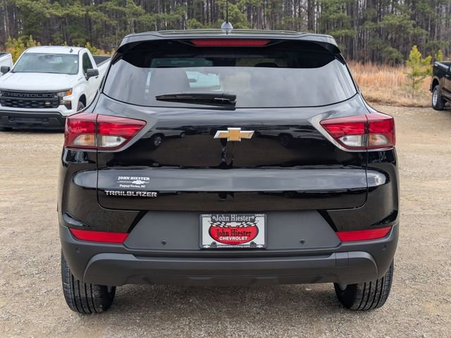 New 2026 Chevrolet TrailBlazer LS w/ LS Convenience Package FWD image 3