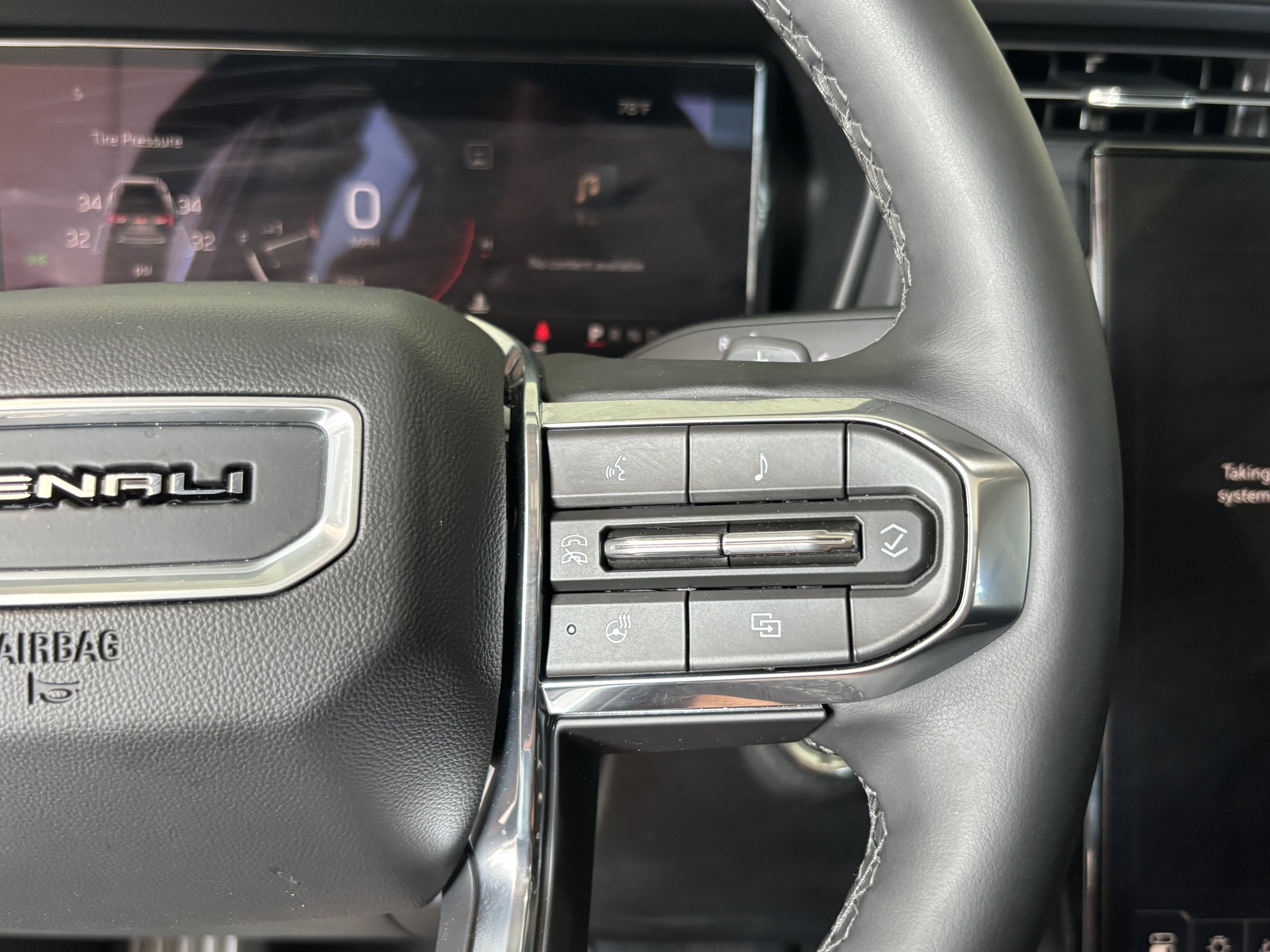 Used 2026 GMC Terrain Denali AWD/4WD image 14