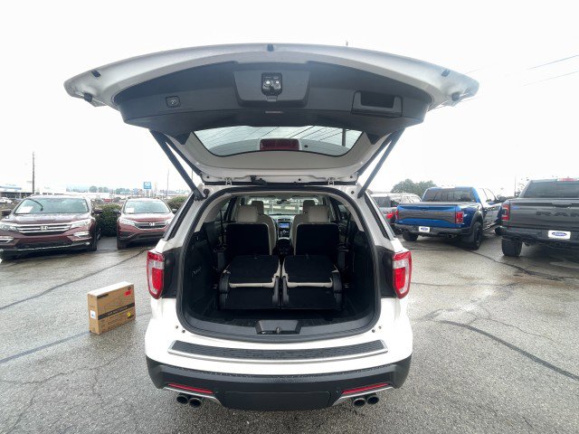 Used 2019 Ford Explorer Platinum image 13