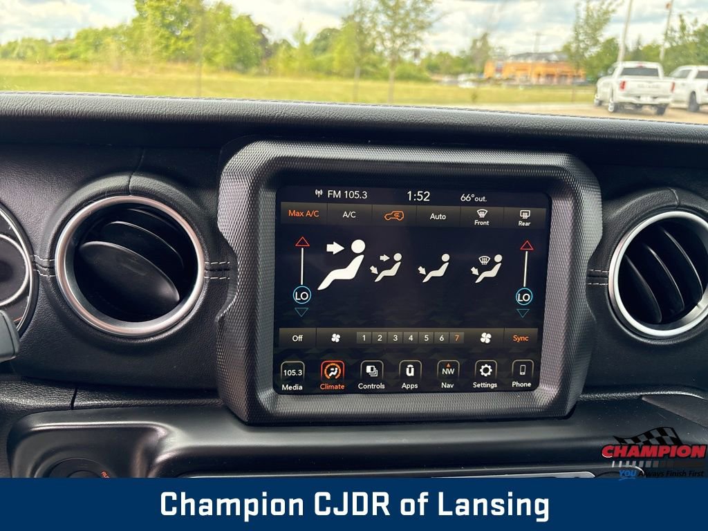 Used 2021 Jeep Wrangler Unlimited Sahara w/ Uconnect 4C Nav & Sound Group image 31