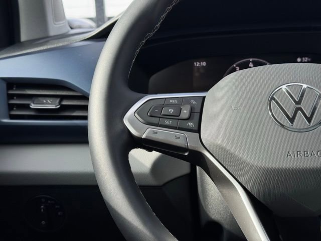 Used 2023 Volkswagen Taos SE image 25