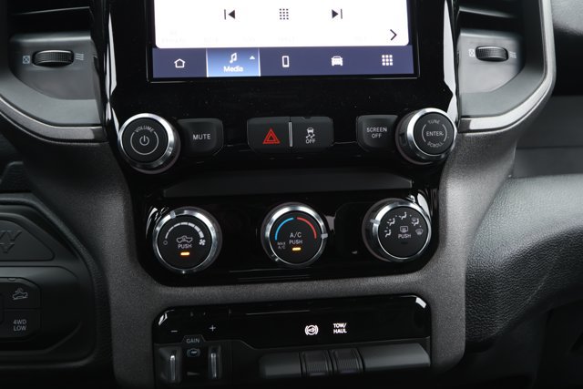 New 2026 RAM 2500 Warlock AWD/4WD image 19