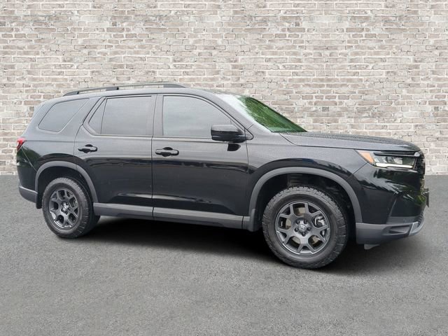 Used 2024 Honda Pilot TrailSport