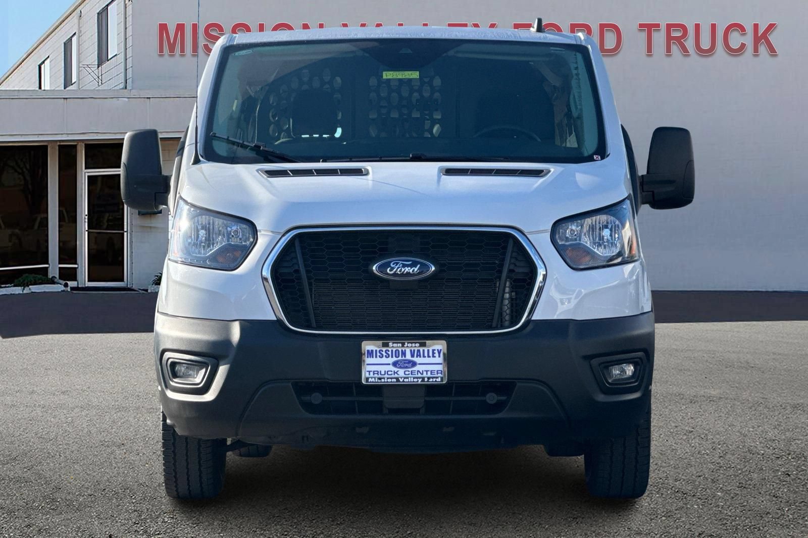 Used 2025 Ford Transit 250 Low Roof w/ Exterior Upgrade Package RWD image 9