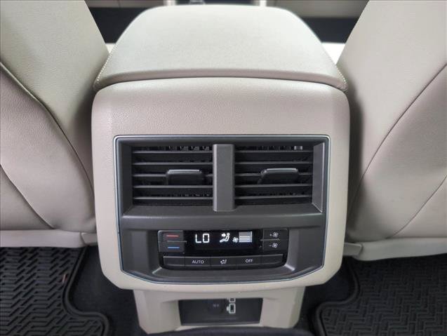 Used 2019 Volkswagen Atlas SE FWD image 19