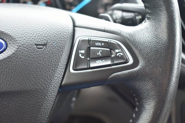 Used 2017 Ford Escape Titanium image 21
