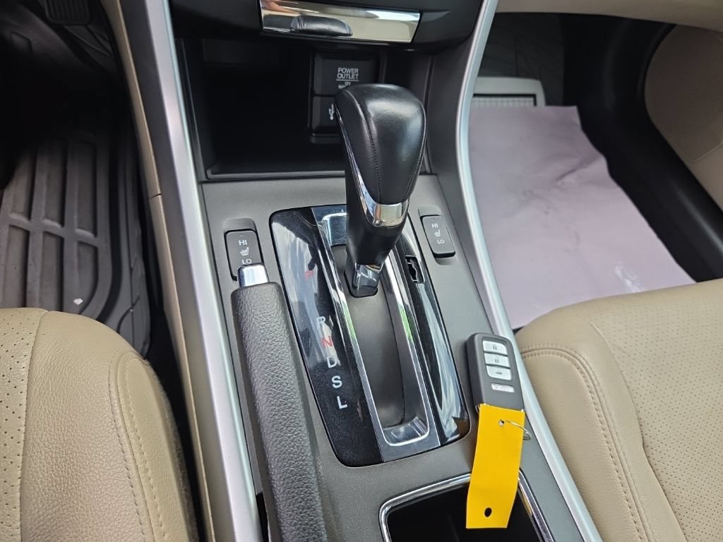 Used 2015 Honda Accord EX-L image 17