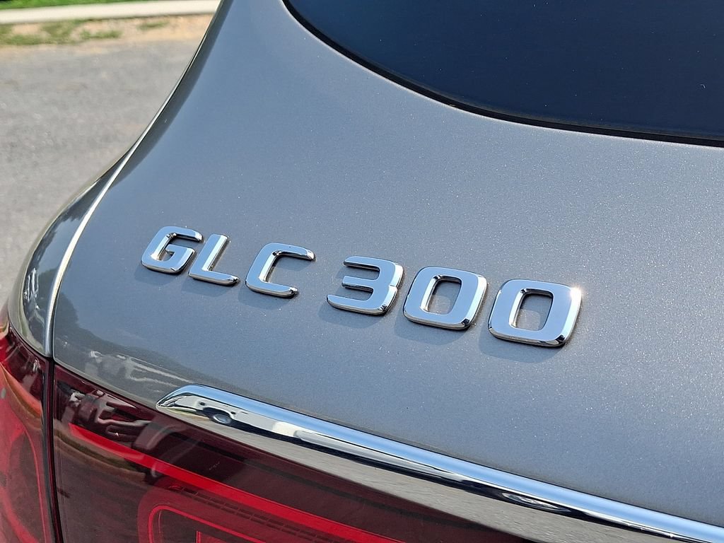 Used 2020 Mercedes-Benz GLC 300 4MATIC image 31