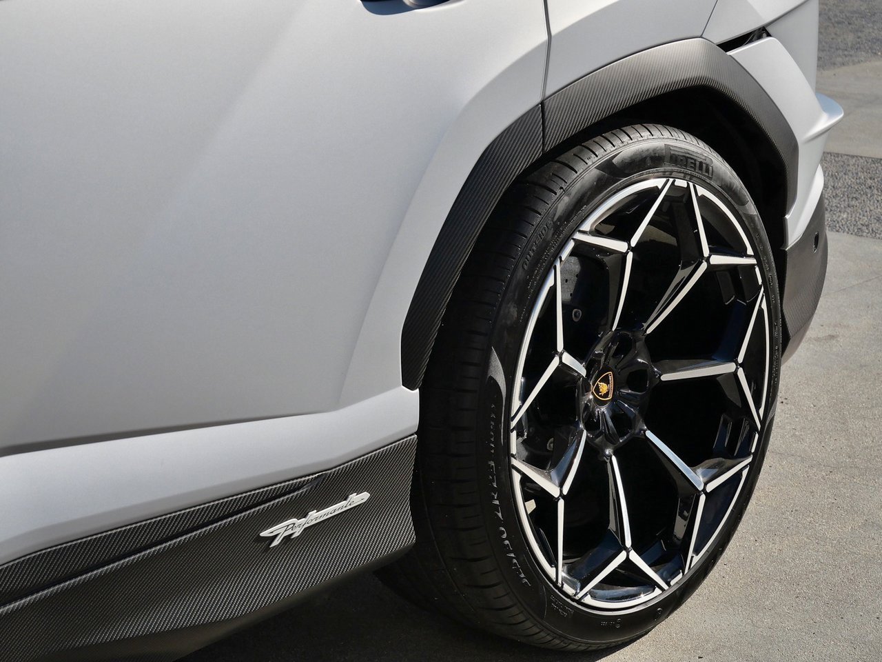 Used 2024 Lamborghini Urus Performante image 14