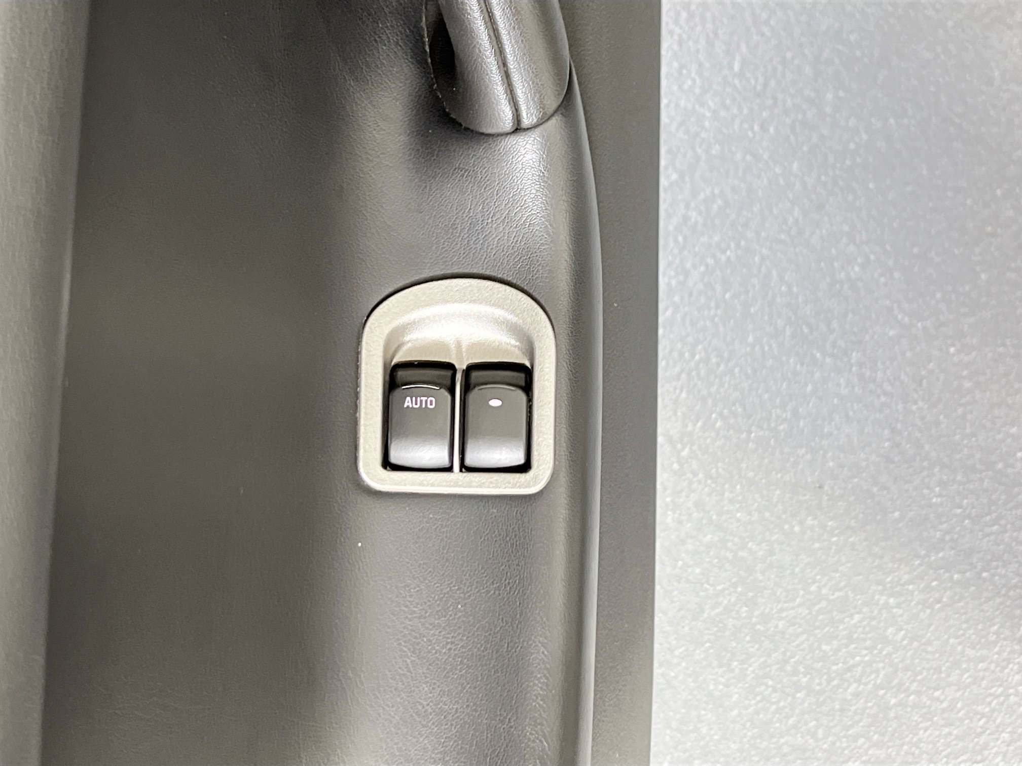 Used 2008 Pontiac Solstice GXP w/ Premium Package image 15