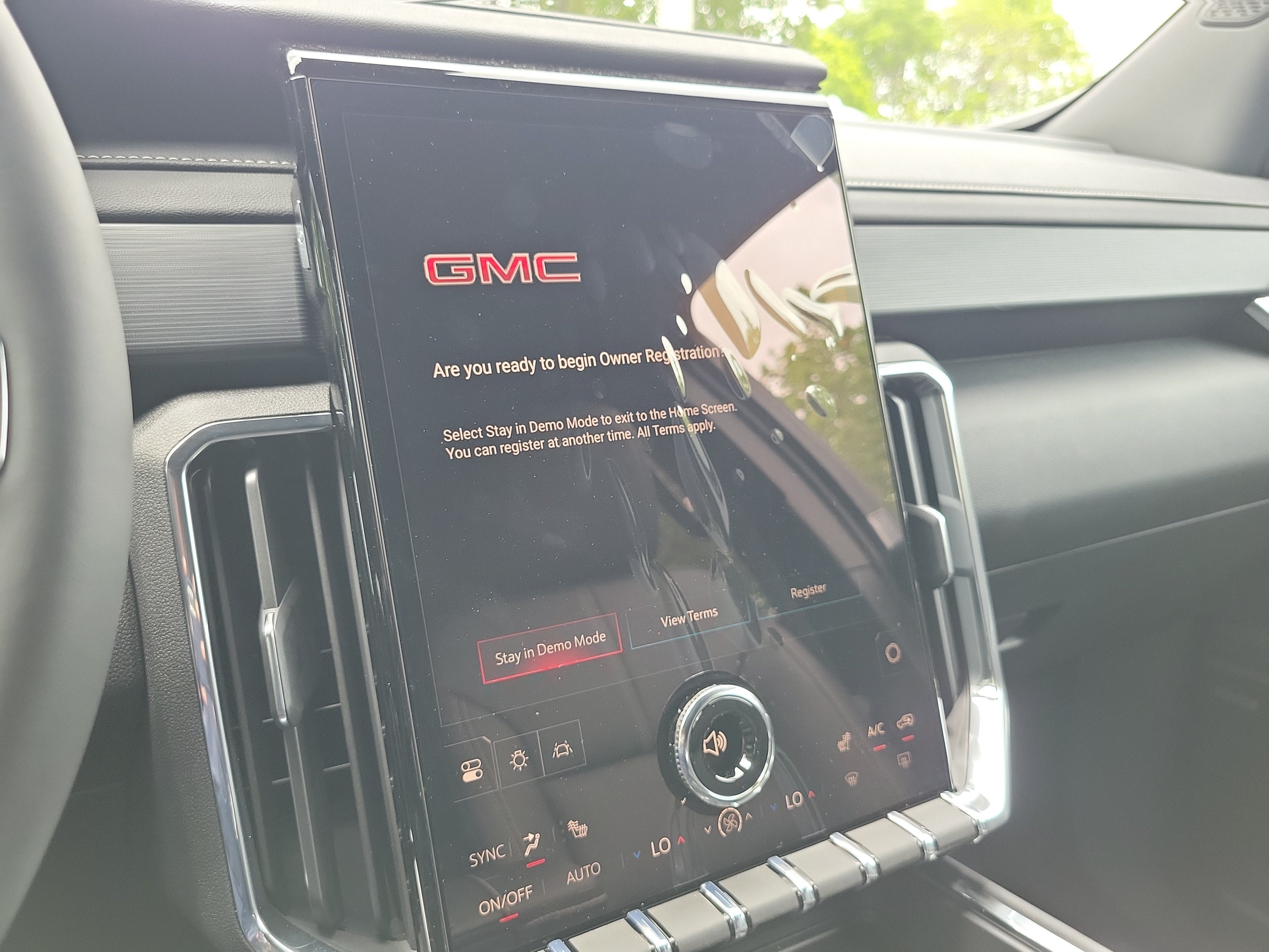 New 2026 GMC Acadia Elevation w/ Elevation Premium Package FWD image 11