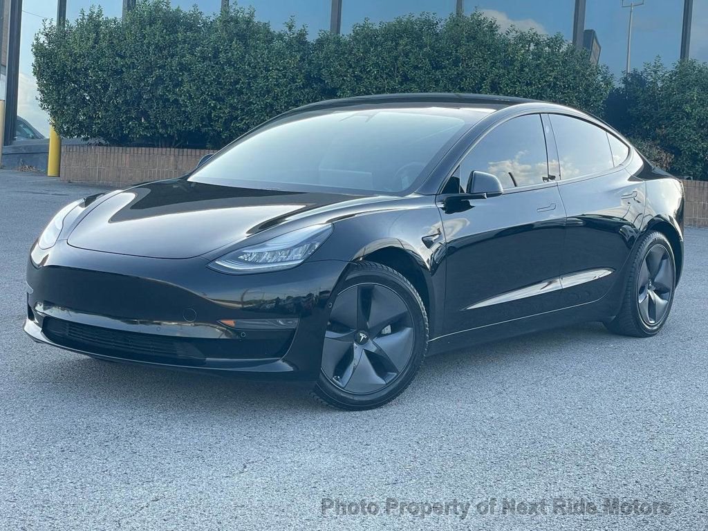 Used 2020 Tesla Model 3 Standard Range Plus RWD image 1