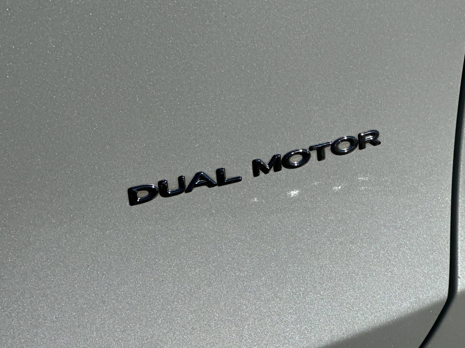 Used 2023 Tesla Model Y Long Range image 25