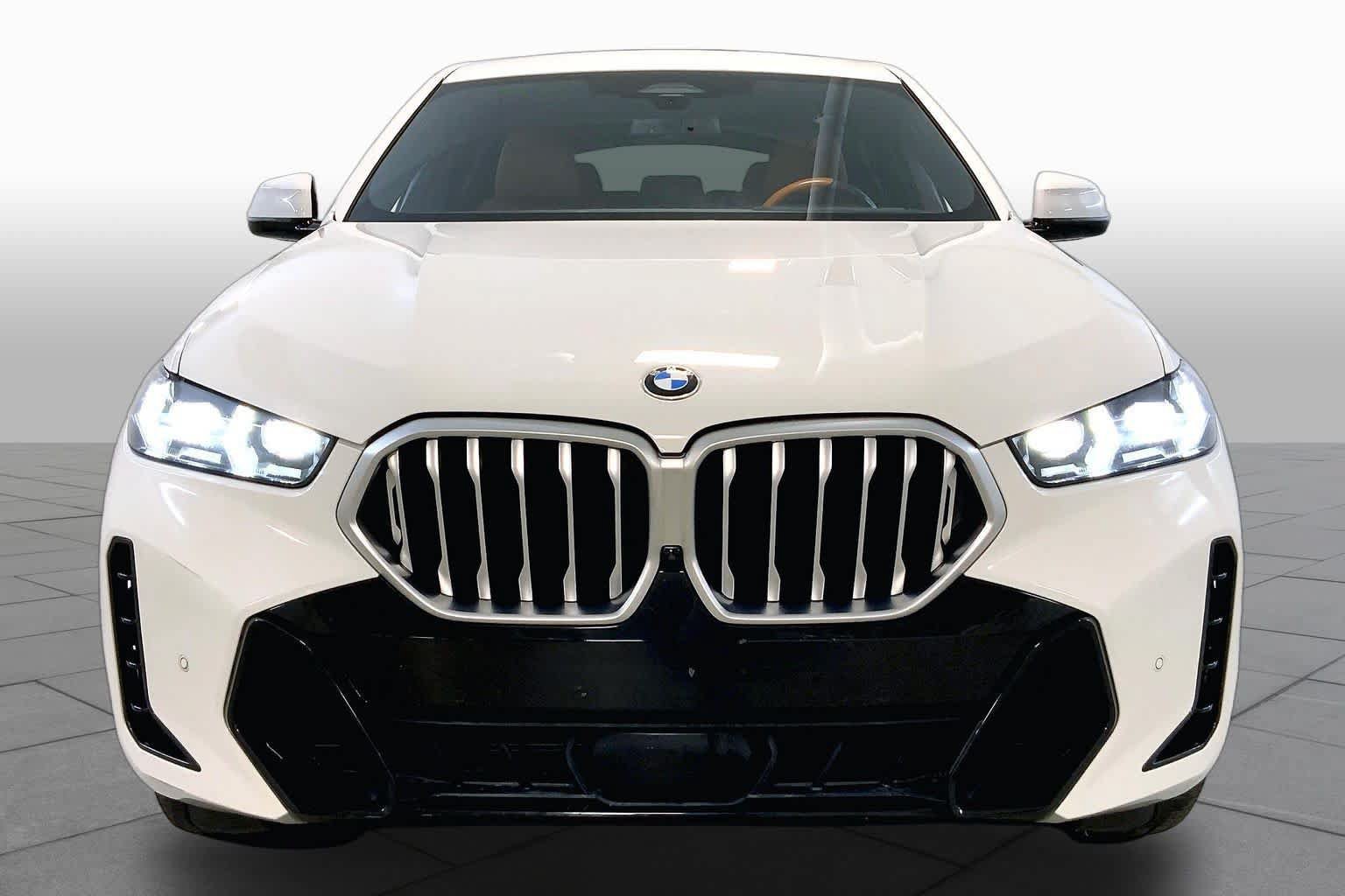 Used 2024 BMW X6 xDrive40i AWD/4WD image 3