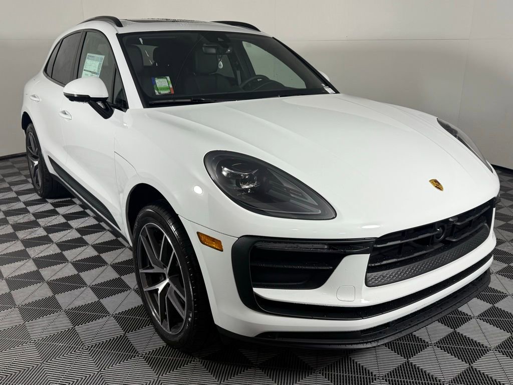 New 2026 Porsche Macan image 9