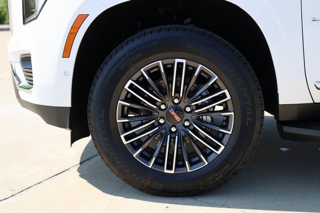 New 2026 GMC Yukon Elevation image 9