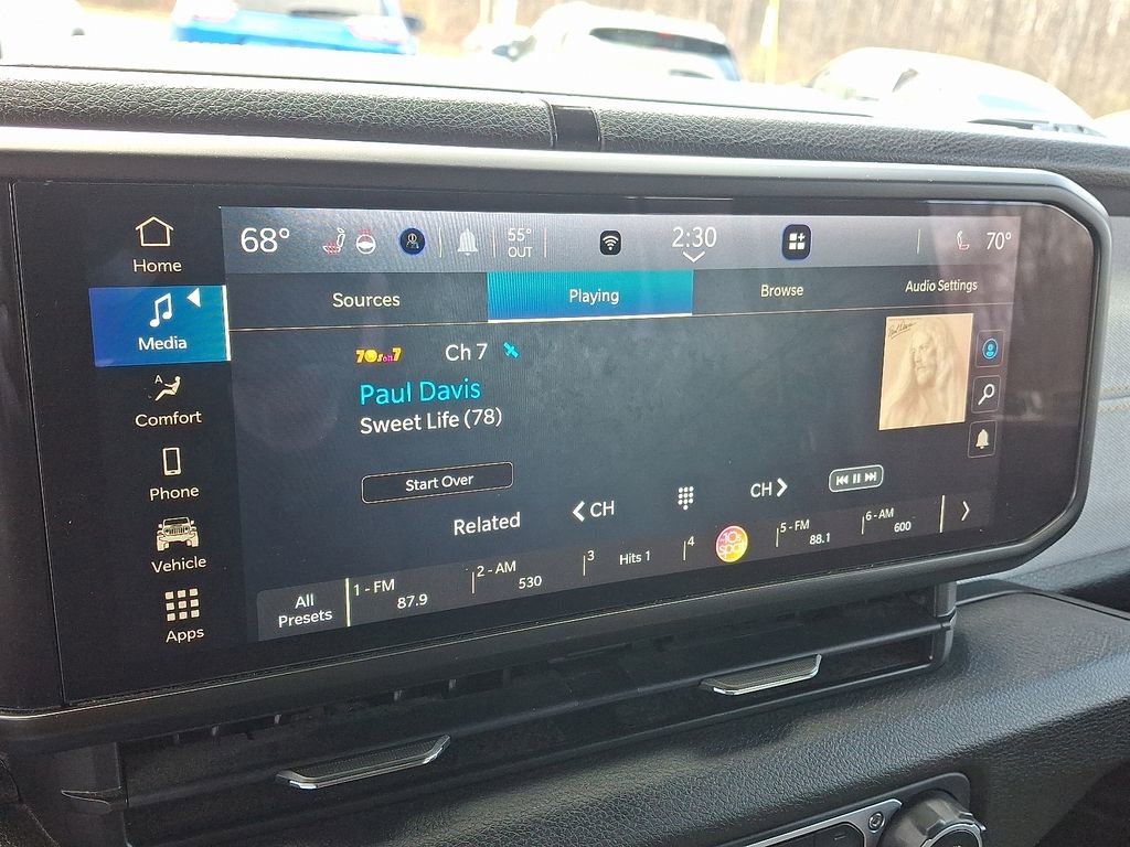 Used 2024 Jeep Wrangler Unlimited w/ Convenience Group image 17