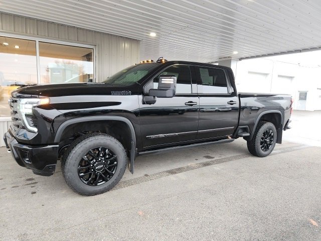 Used 2024 Chevrolet Silverado 2500 High Country w/ High Country Premium Package image 1