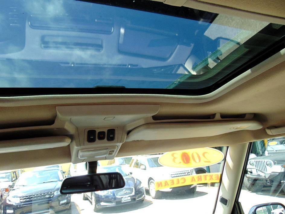 Used 2003 Land Rover Discovery SE image 26