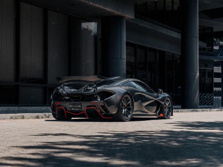 Used 2012 McLaren P1 RWD image 4
