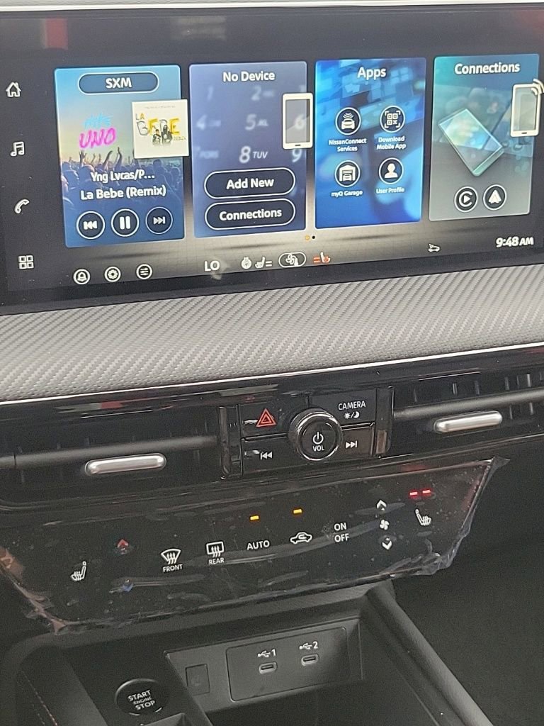 New 2026 Nissan Kicks SR w/ SR Premium Package image 26