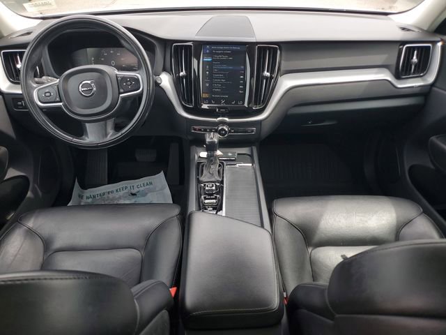 Used 2019 Volvo XC60 T6 Momentum w/ Premium Package AWD/4WD image 16