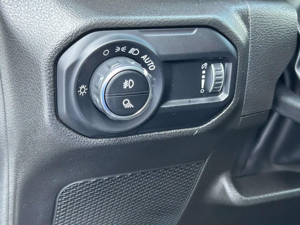 Used 2023 Jeep Gladiator Sport AWD/4WD image 14