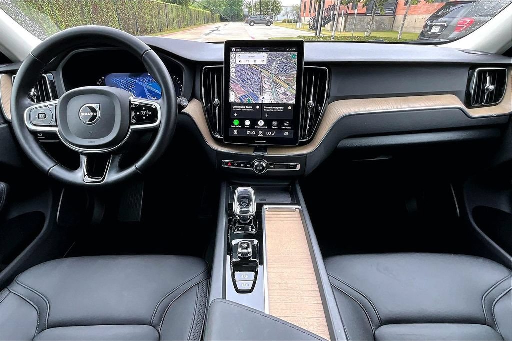 Certified 2026 Volvo XC60 B5 Plus AWD/4WD image 20
