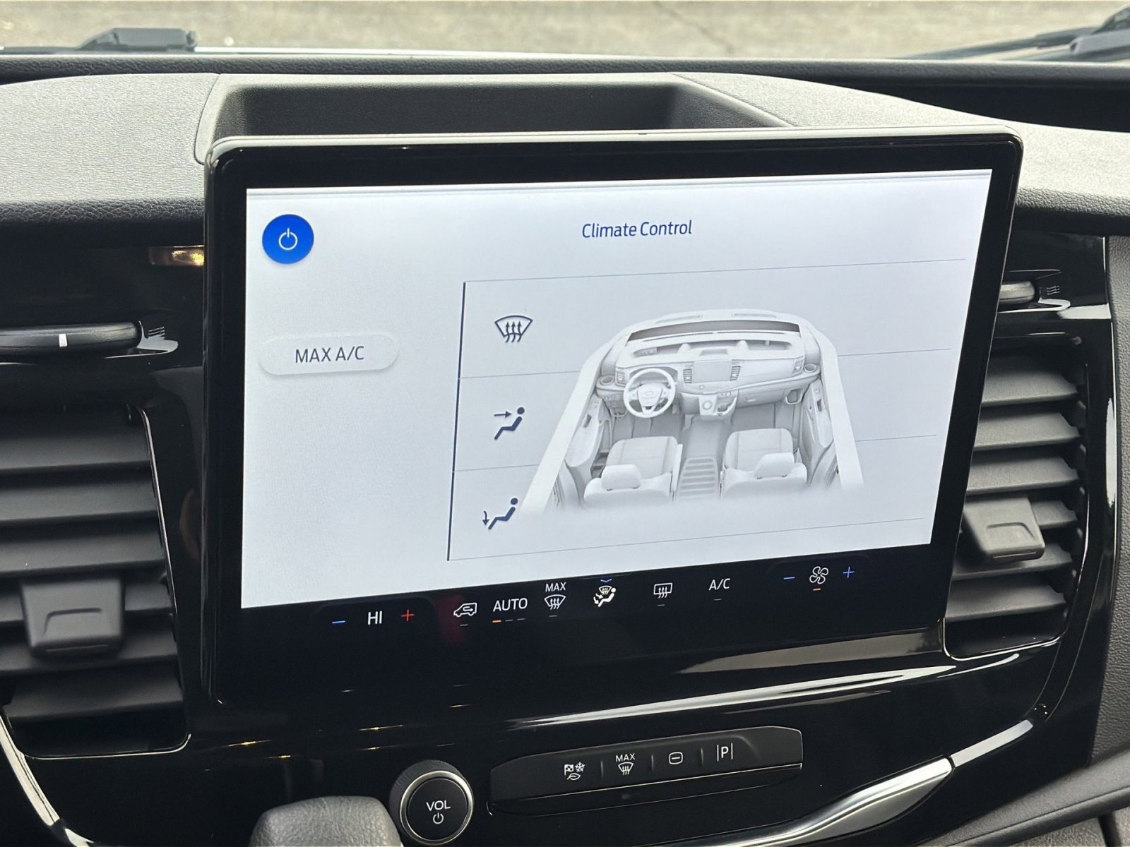 Used 2024 Ford Transit 350 XLT image 20