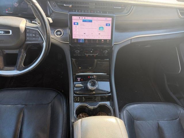 Used 2022 Jeep Grand Cherokee Limited image 11