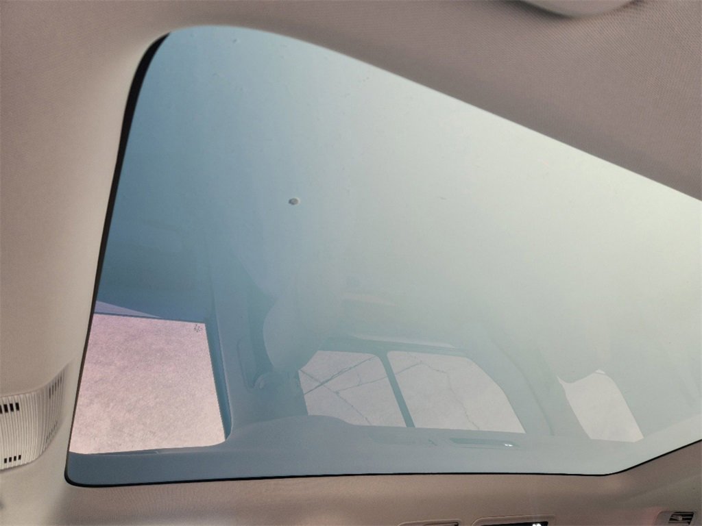 New 2025 Volkswagen ID. Buzz 1st Edition image 20